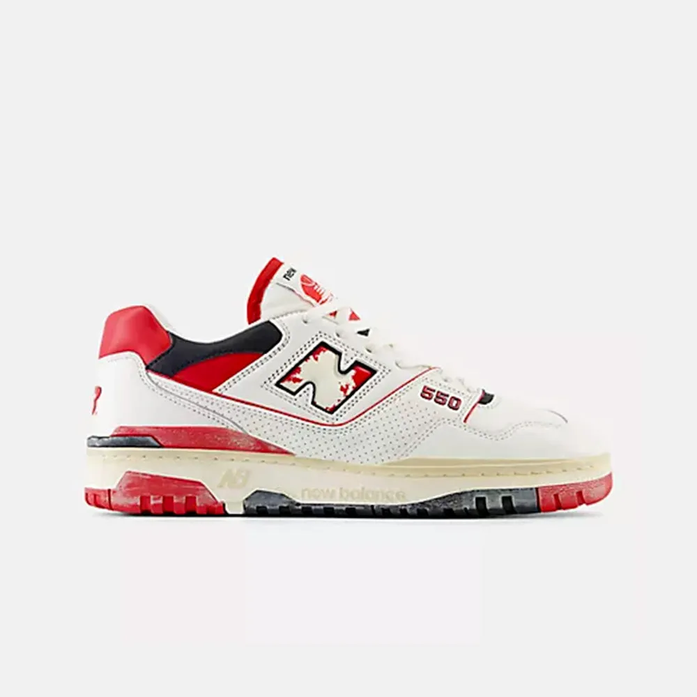    New Balance - 550 Sneakers - Red